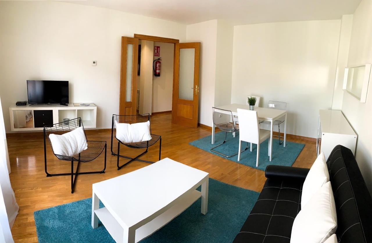Rey Aurelio Apartman Onís Kültér fotó